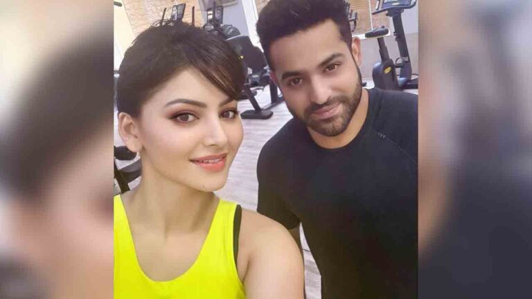  Urvashi Rautela Shares A Selfie With Jr. NTR