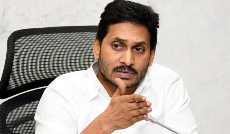 జగన్ మాటల్లో కనిపిస్తున్న ‘జైలుభయం’!