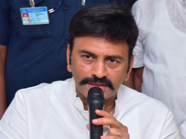 ఇలాంటి చిన్నెలు రఘురామరాజుకు మాత్రమే చెల్లు!