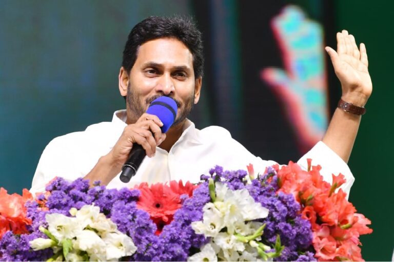 ప్రజలు తిరస్కరించినవాళ్లే జగన్ కు  ఇష్టమా?