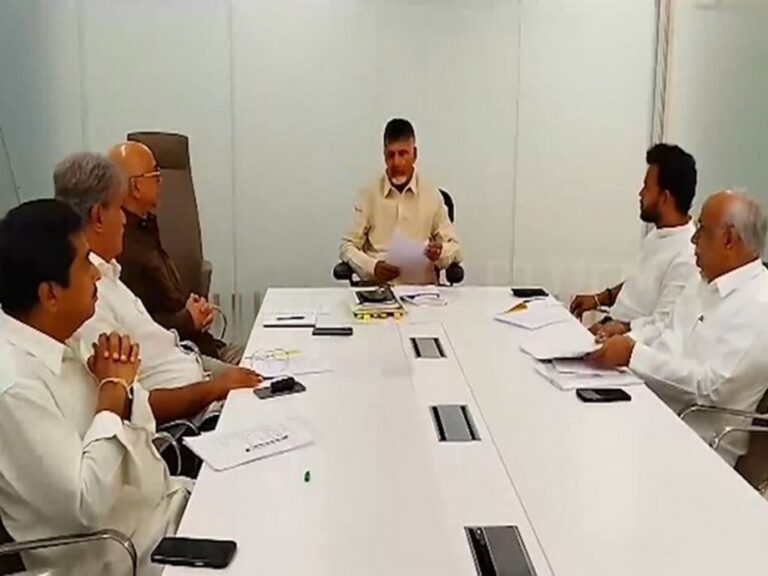 Chandrababu Naidu Directs TDP MPs on Strategies for Upcoming Parliament Session