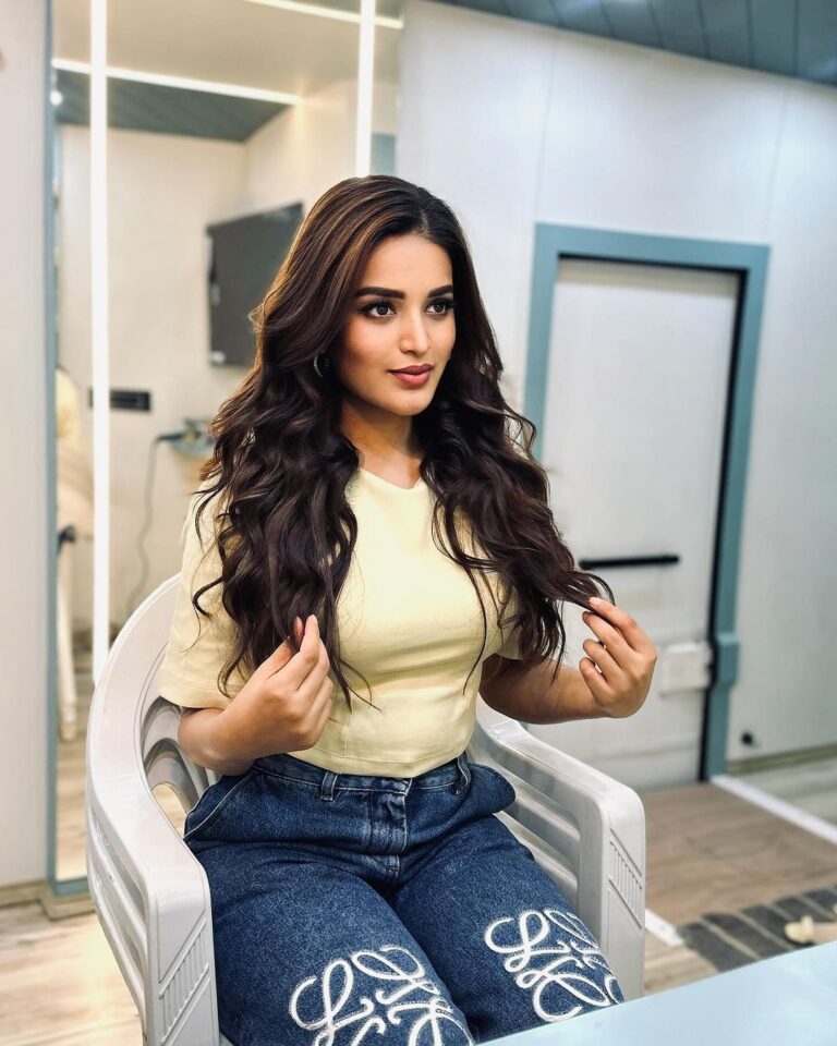 Nidhhi Agerwal