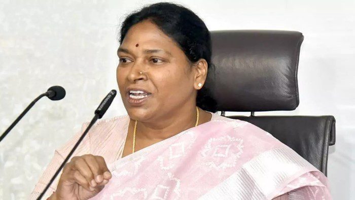 Chandrababu Assure Not To Induct Pothula Sunitha Into TDP