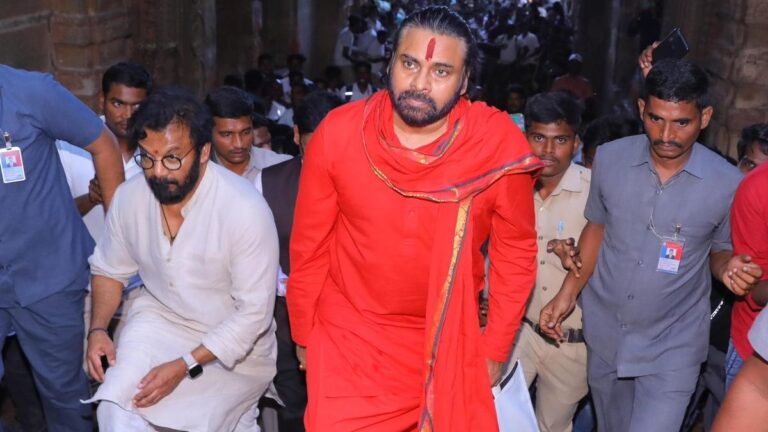 సనాతన ధర్మంకోసం నిప్పులు చెరగిన పవన్!