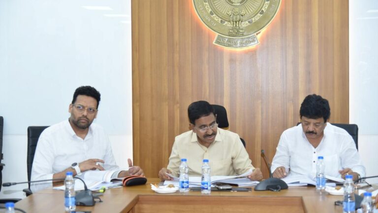 Group of Ministers Made It clear previous policy will continue For Land Allocation In Amaravati