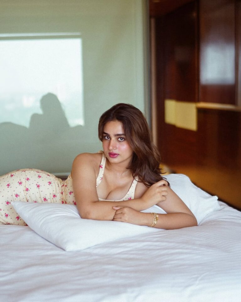 Ayesha Khan