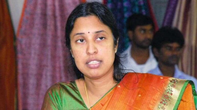 ఆమె పాపం కూడా ఇప్పుడు పండుతుందేమో!