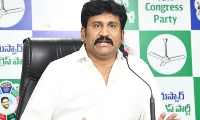 1/6 : పరారీ నుంచి విచారణకు వచ్చిన నేత!!