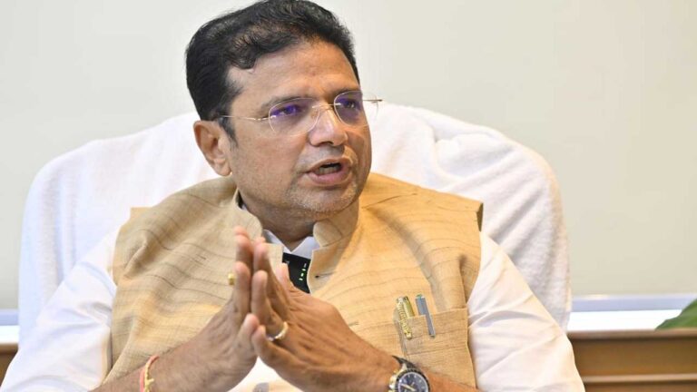 Minister Sridhar Babu slams Center silence over Hyd Metro Rail Phase-2 project
