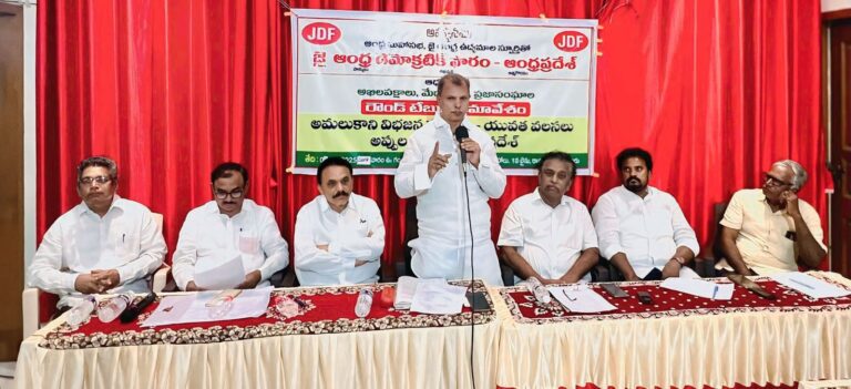 Former MP Tulasi Reddy slams only 10 percent of AP Reorganization Act Implemented