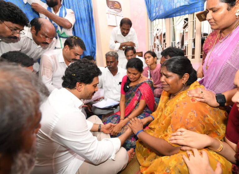 Jagan slams Tenali Incident Reflects How police system Deteriorates over Red Book constitution