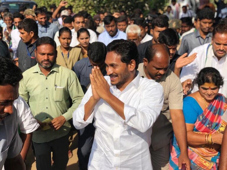జగన్ టూర్ అంటే కార్యకర్తలకు గండమేనా?
