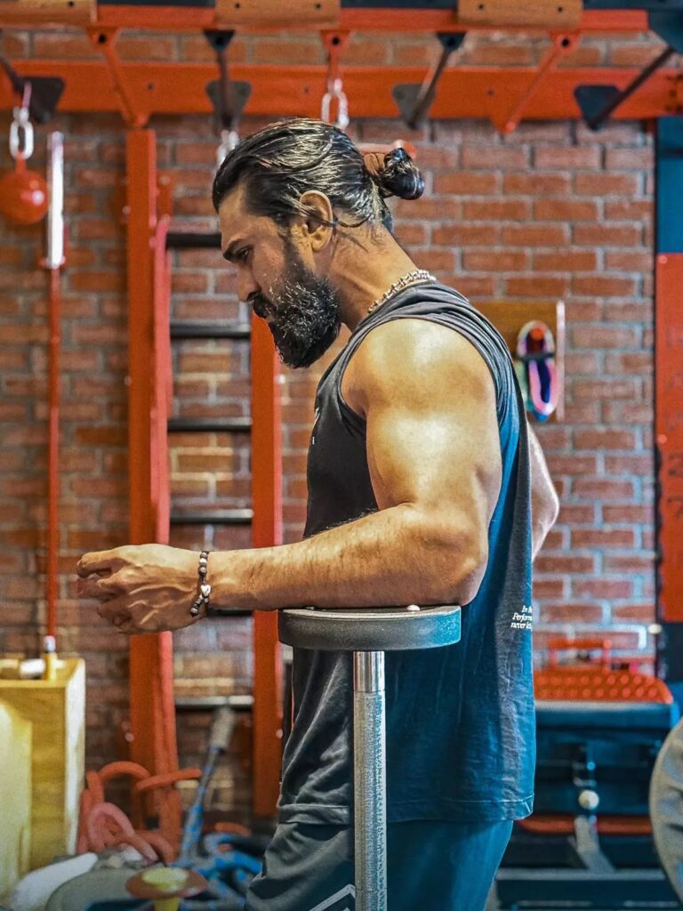 Ram Charan’s Beast Mode Look Sets Internet Abuzz  