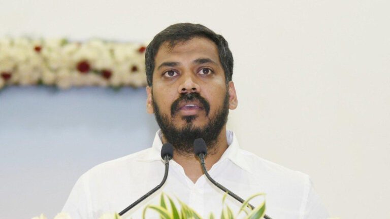 లిక్కర్ లోనే కాదు క్వార్ట్జ్ లో కూడా అదే దందా!