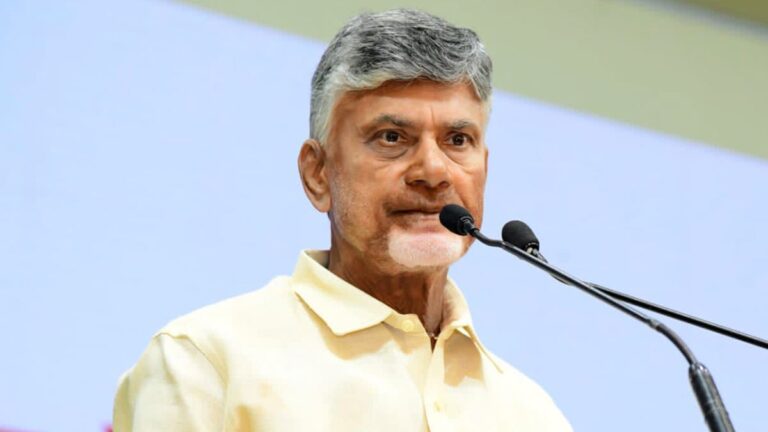 రెండురోజుల ముందే పండగ కబురు చెప్పిన చంద్రబాబు