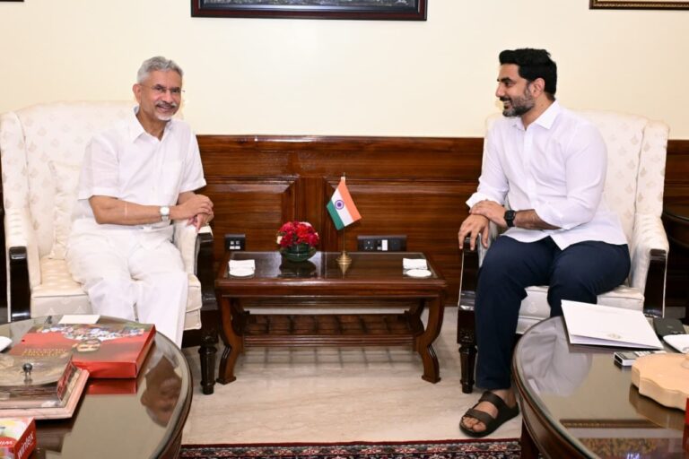MinisterLokesh Apprises EAM Jaishankar About Singapore visit, seeks support For possible collaborations