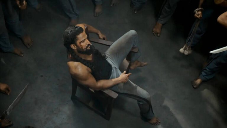 ఆ రెండు సినిమాల కోసం ముసుగులో వచ్చిన స్టార్‌ హీరో!