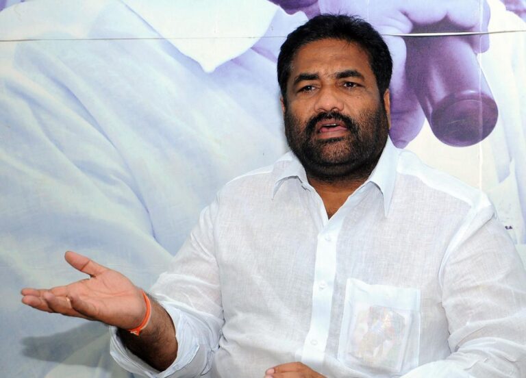 Video Exposing conspiracy To kill TDP MLA Kotamreddy Sridhar Reddy creates panic In Nellore
