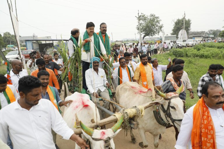 State BJP chief says Telangana people Now Looking To Give A chance To BJP
