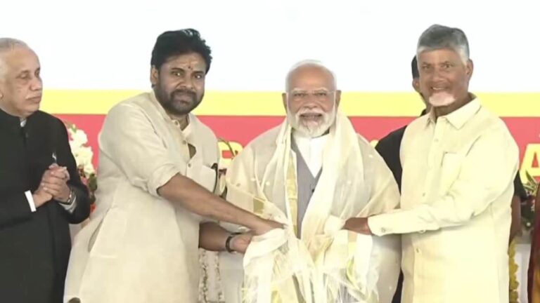 లేకిబుద్ధులు, ఫేక్ ప్రచారాలు.. మోడీకి కోపం రాదా?