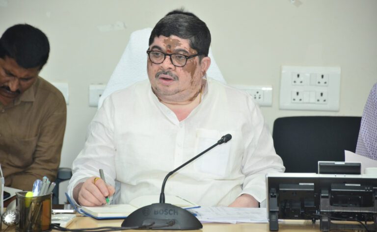 Minister Ponnam Prabhakar Asks political parties To submit Affidavits In High Court supporting BC Bill
