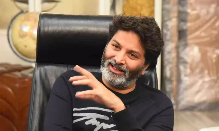 Trivikram Srinivas Gets Ignored By Star Heroes