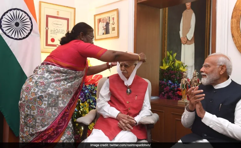 LK Advani Receives `Bharat Ratna’ At His Residence In Delhi