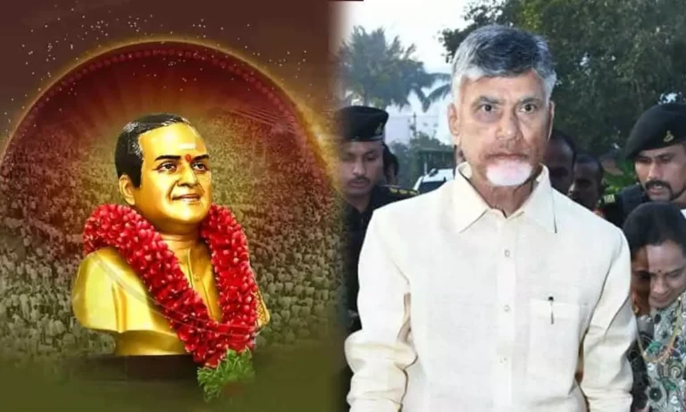 Chandrababu, Venkaiah Paid Tributes To NTR