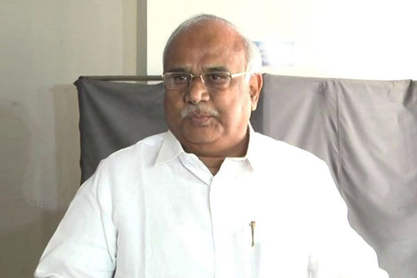 Kanakamedala Accuses Jagan’s Criminal Background