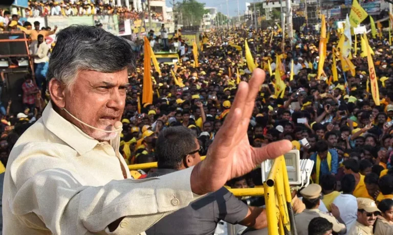 భయపడిన వారికి భరోసా ఇస్తున్న బాబు