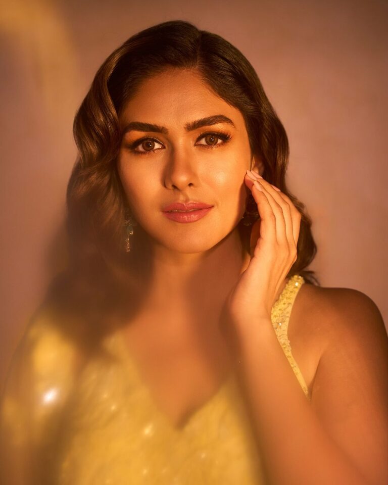 Mrunal Thakur