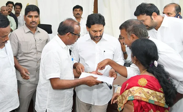 YS Jagan To conduct `Praja Darbar’ In Tadepalli To connect  people