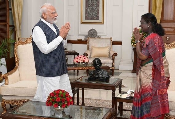 PM Modi Meets President Murmu, Briefs Her About Operation Sindoor
