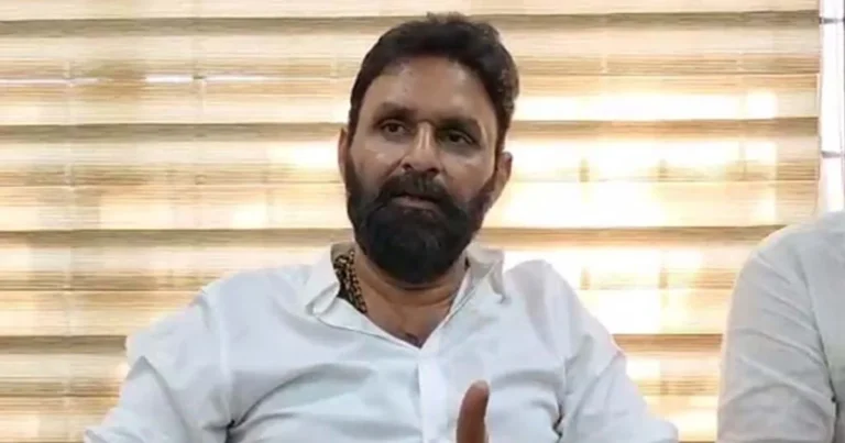 వైద్యం ముసుగులో పరారీ ఎత్తుగడ!