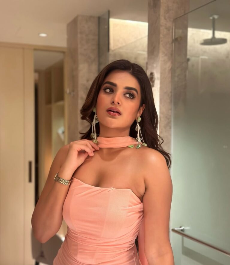 Nidhhi Agerwal