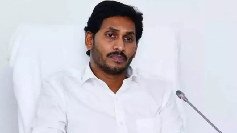 మరో రచ్చకు వేదిక సృష్టించుకుంటున్న జగన్!