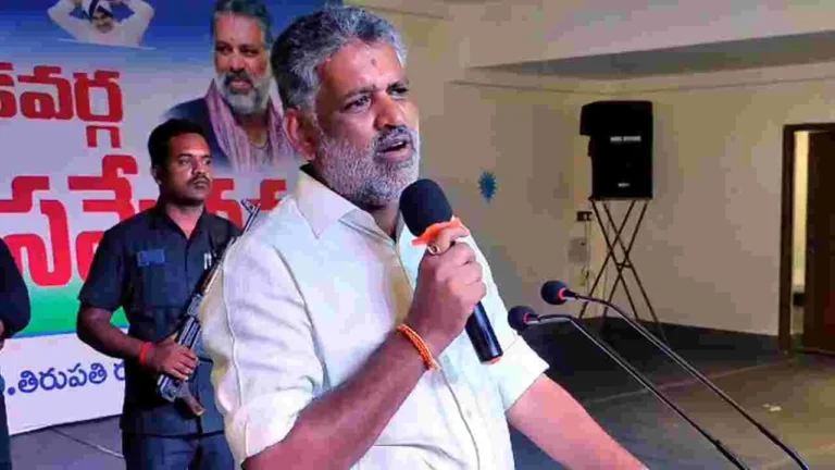 చెవిరెడ్డి పరారీ స్కెచ్ ఫెయిల్ : పట్టుకున్న పోలీసులు!
