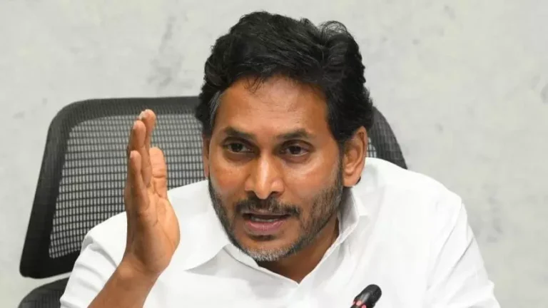 జగన్.. ‘ఎంప్లాయీ ఫ్రెండ్లీ’ నాటకం షురూ!