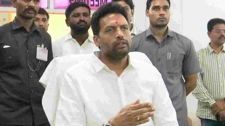 జగన్ మీడియా బహిష్కరణ అవసరమా?