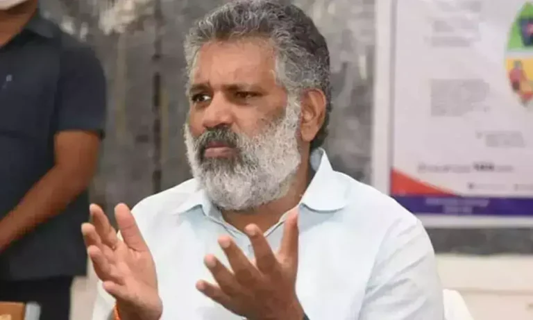 Chevireddy sent His close Aide Pradyumna To Dubai To Escape SIT probe In Liquor scam