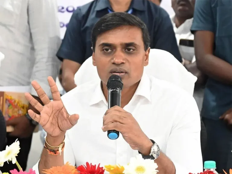 పరారీలో మిథున్ : అరెస్టుకోసం వేటలో పోలీసులు!