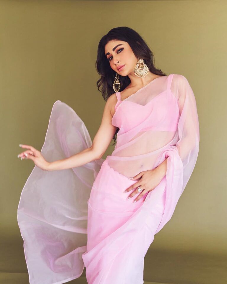 Mouni Roy
